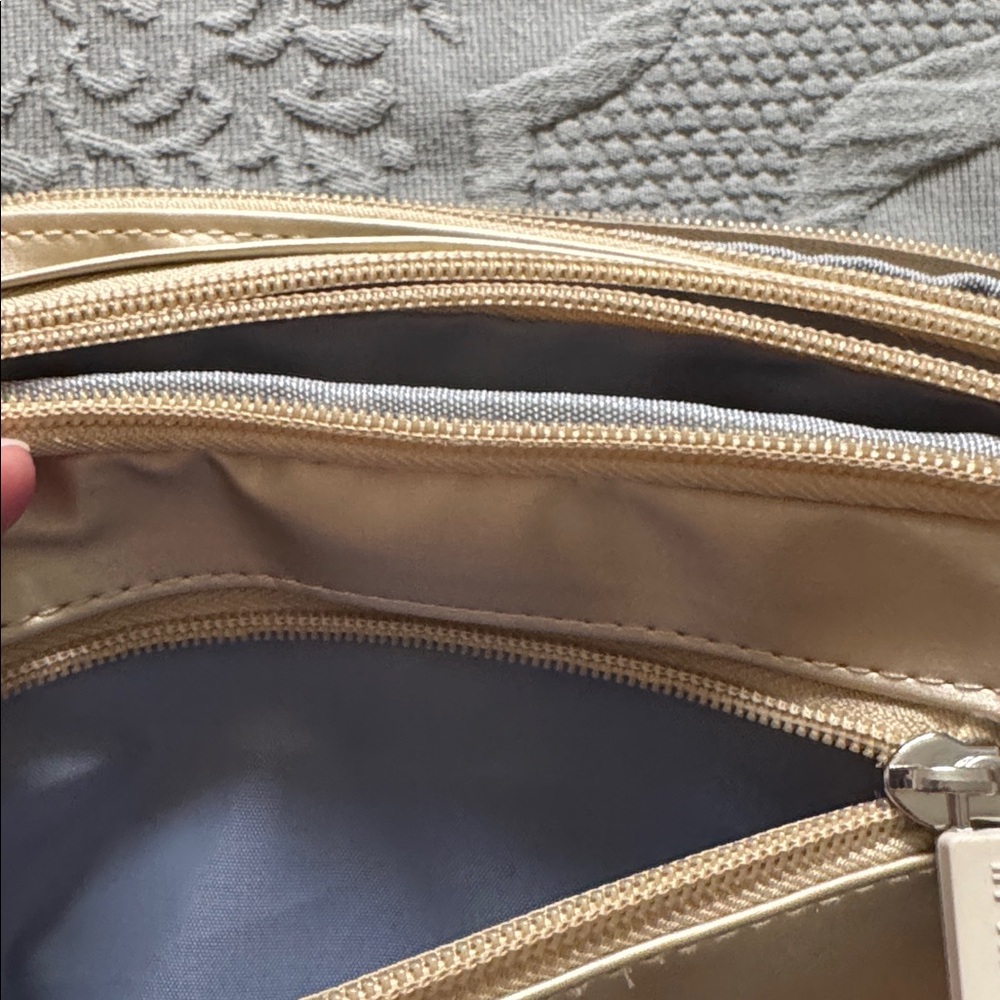 IHKWIP Can't Stop Wearing It Crossbody Wristlet Bag in Metallic Champagne - Picture 7 of 8
